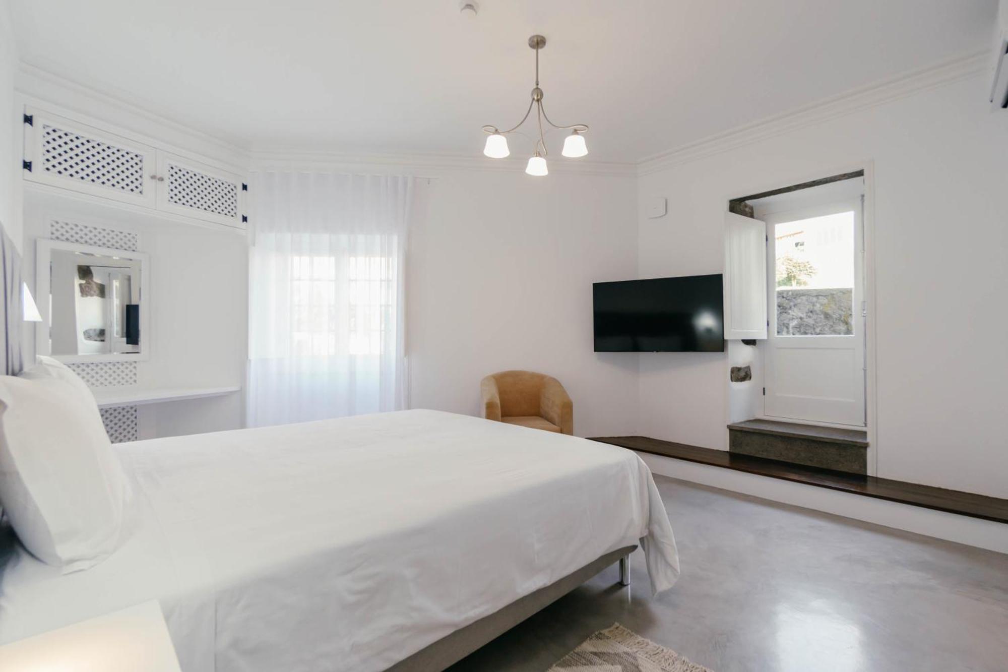 Bed and Breakfast Senhora Do Carmo Charm House Понта-Делгада Экстерьер фото